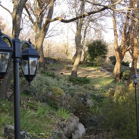 Boscoscuro Farm stay Ragalna